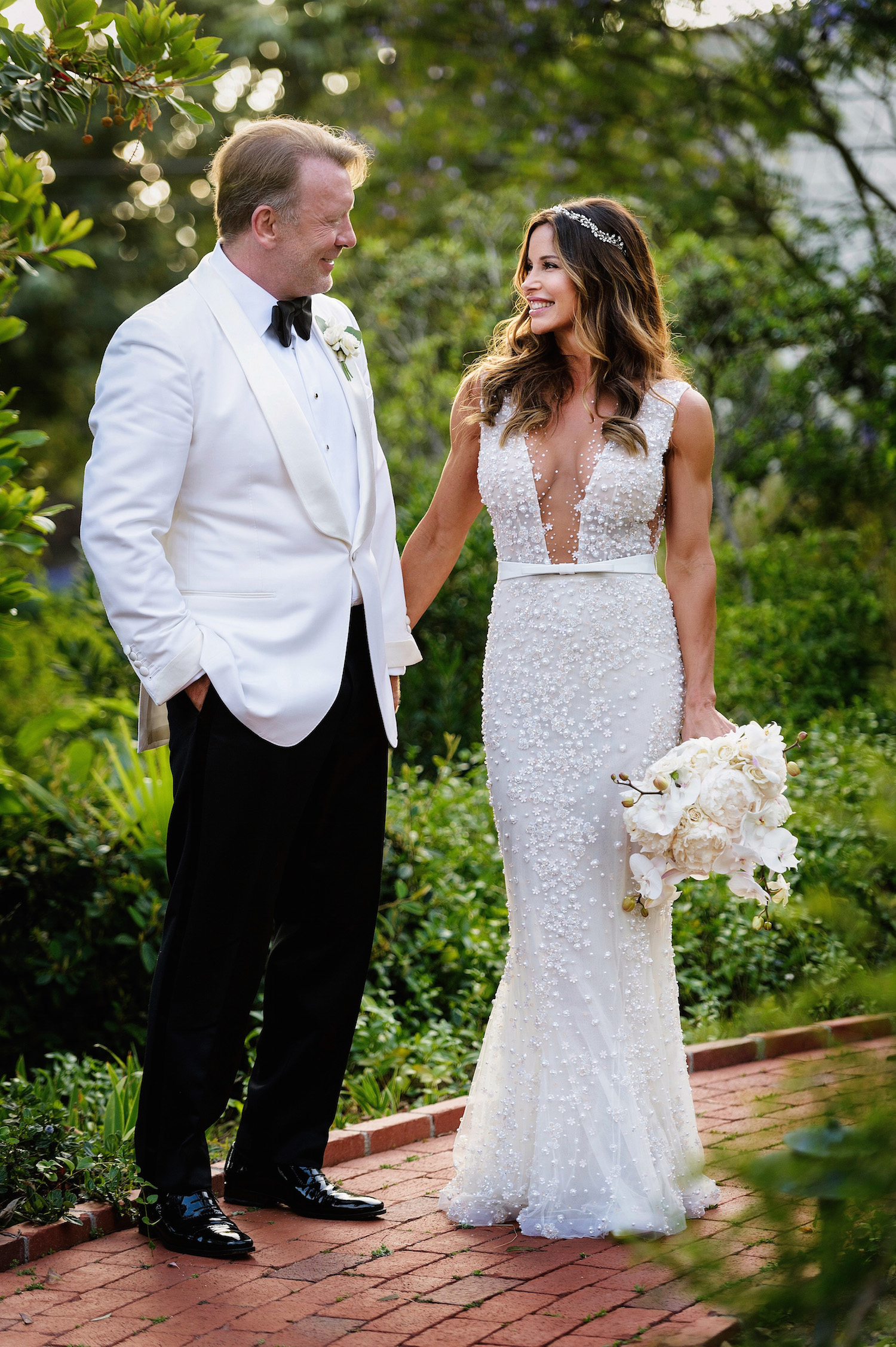 belmond el encanto wedding couple